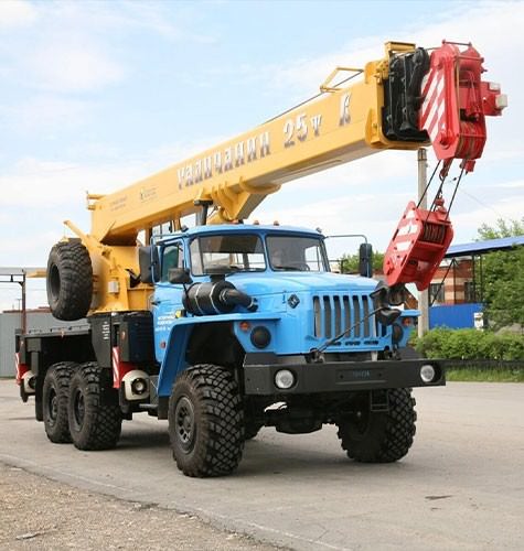 Возможности короткобазных кранов в Трёхгорном